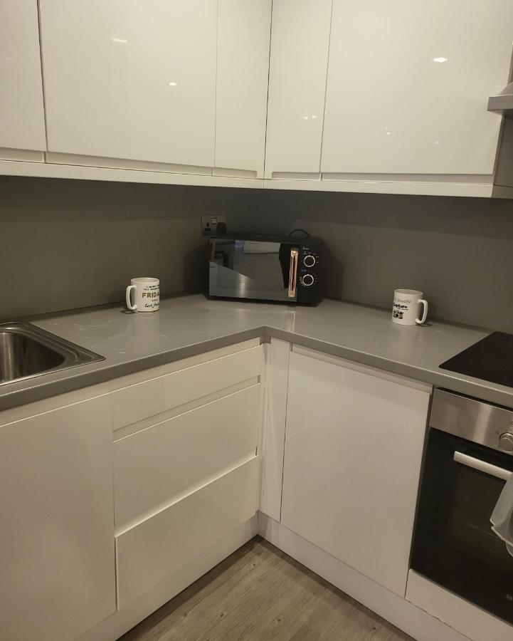 Appartamento 2 Bedrooms 2 Baths, 3 Toilets Excel And City Airport O2 Sleeps Up To 5, Londra
